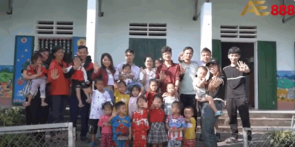 Tập Đoàn AEYES & Nhà Cái AE888 | Sòng Bạc Trực Tuyến Uy Tín, Dẫn Đầu Từ Thiện Vùng Cao